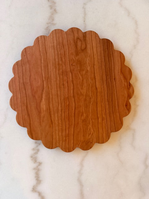 Round Wood Serving Board 14" — The Annie | Handcrafted Charcuterie Board