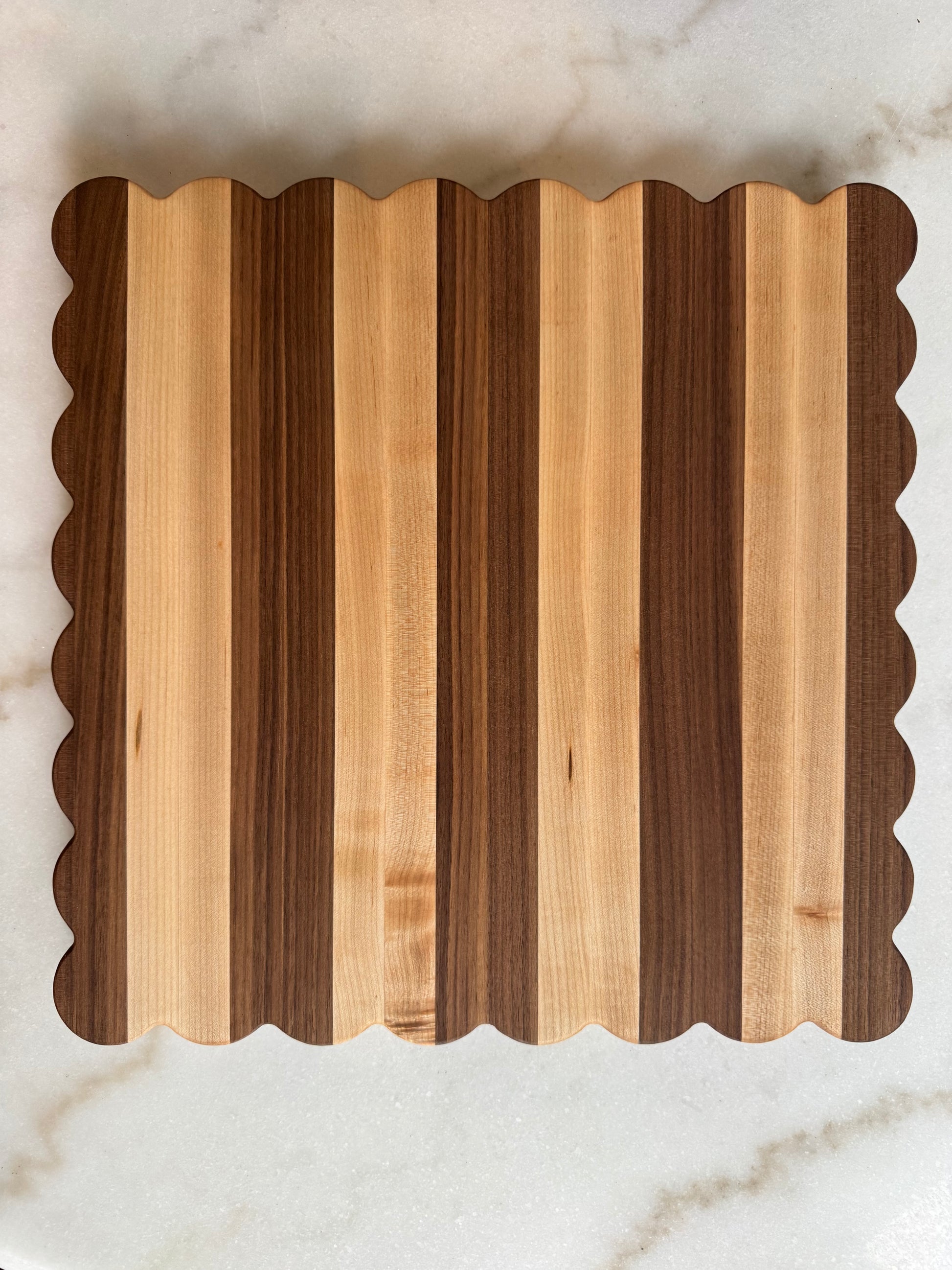 Freya - Walnut/Maple