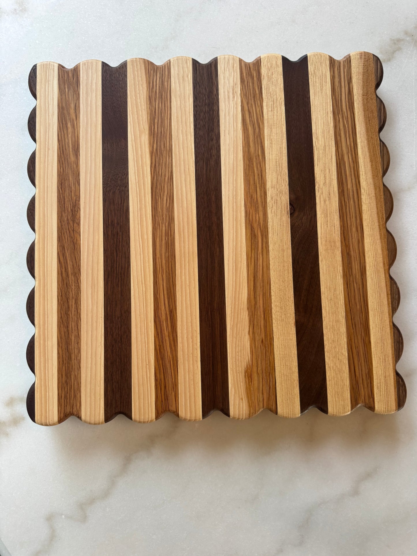 Dallas Heirloom Cutting Board — Striped Edge Grain