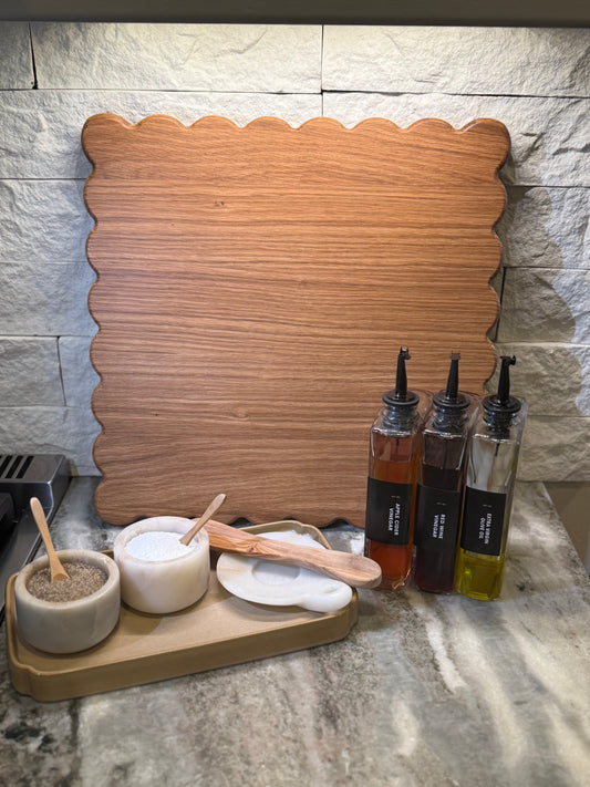 Haylee Heirloom Cutting Board — Scallop Face Grain