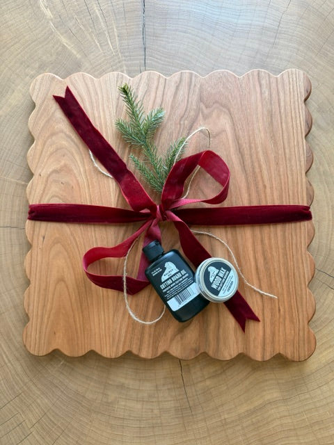 The Ainsley Signature Bundle — 15" Scalloped Heirloom Board + Care Kit