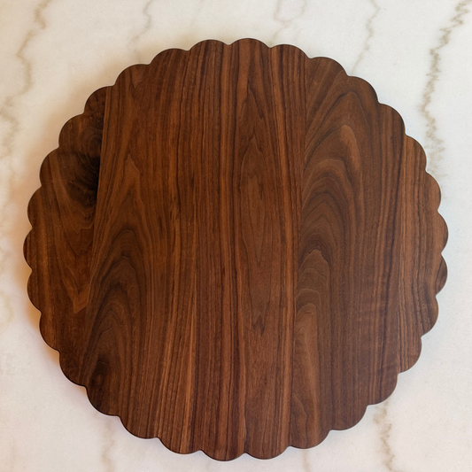 Round Wood Serving Board 18" — The Rett | Handcrafted Charcuterie Board